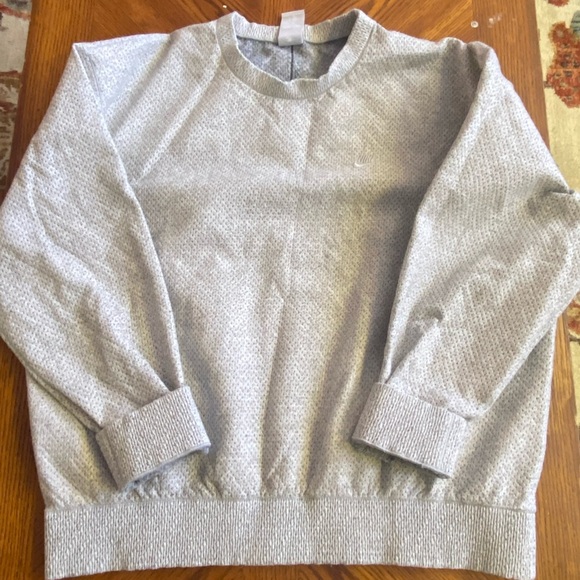 Nike Gray Textured Sweatshirt - Picture 3 of 7